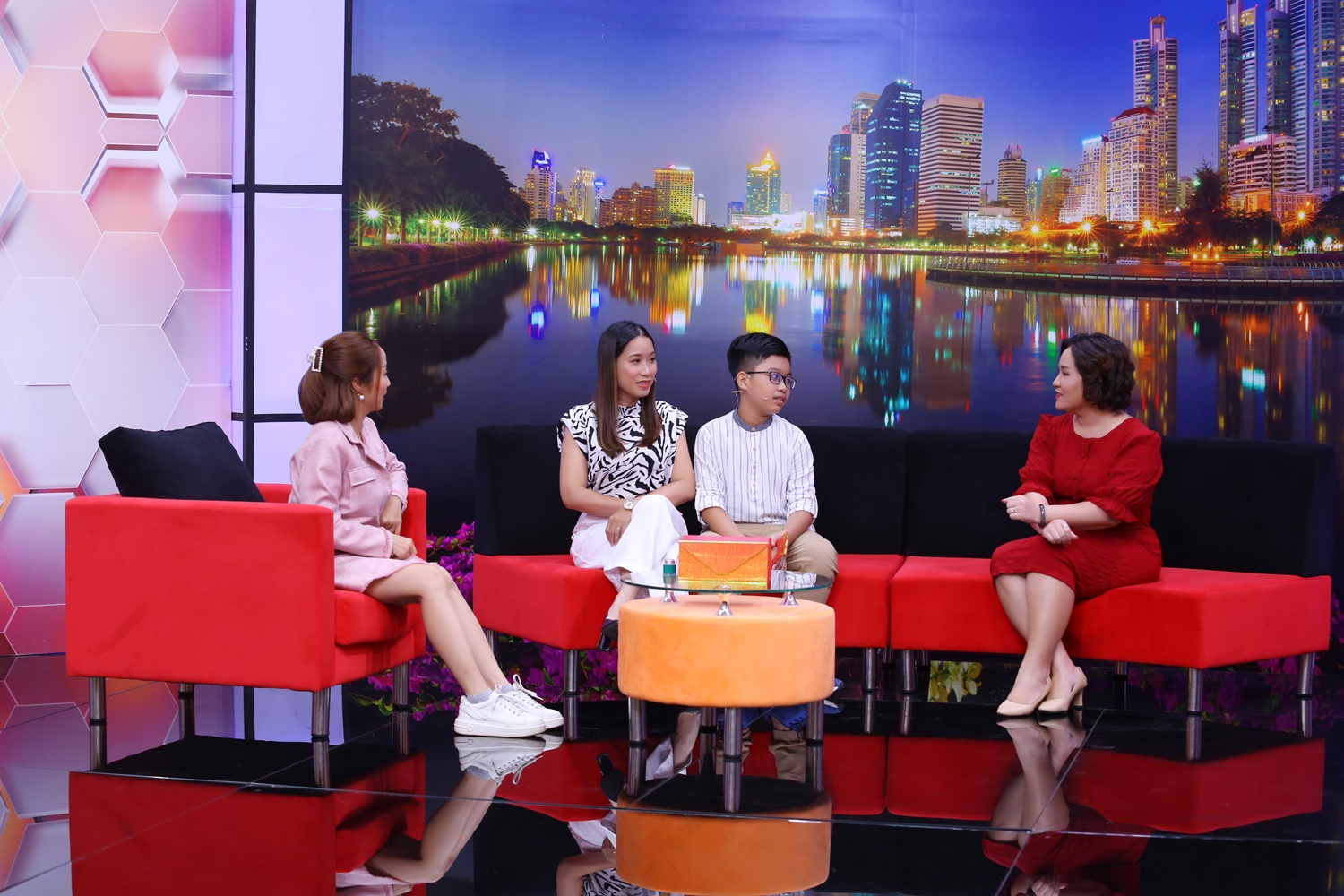Be Khoi Nguyen trong Dieu Con Muon Noi (27)
