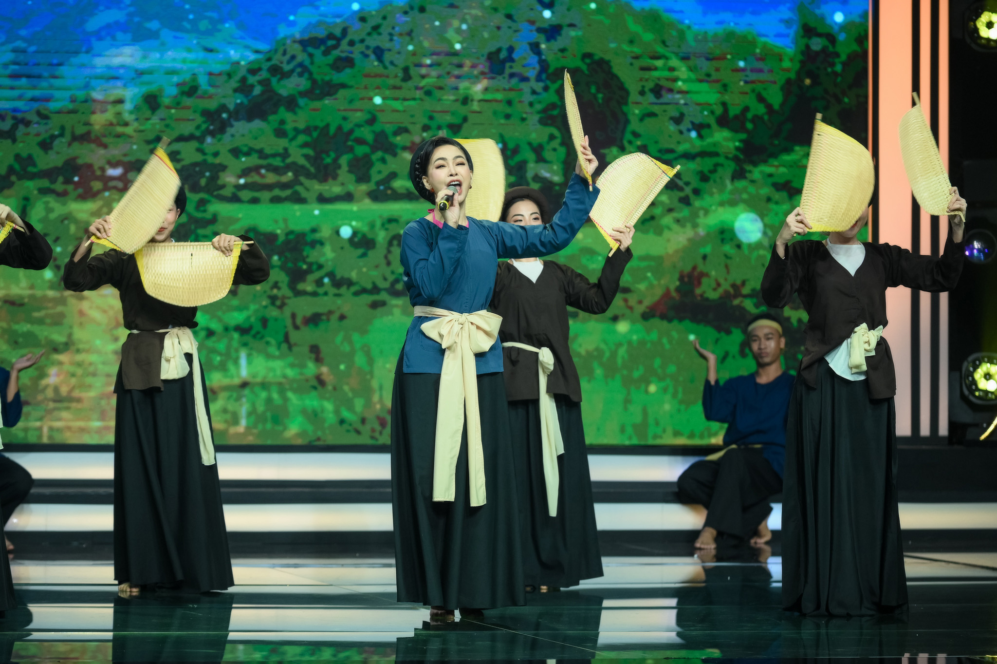 TRAN MY NGOC (14)