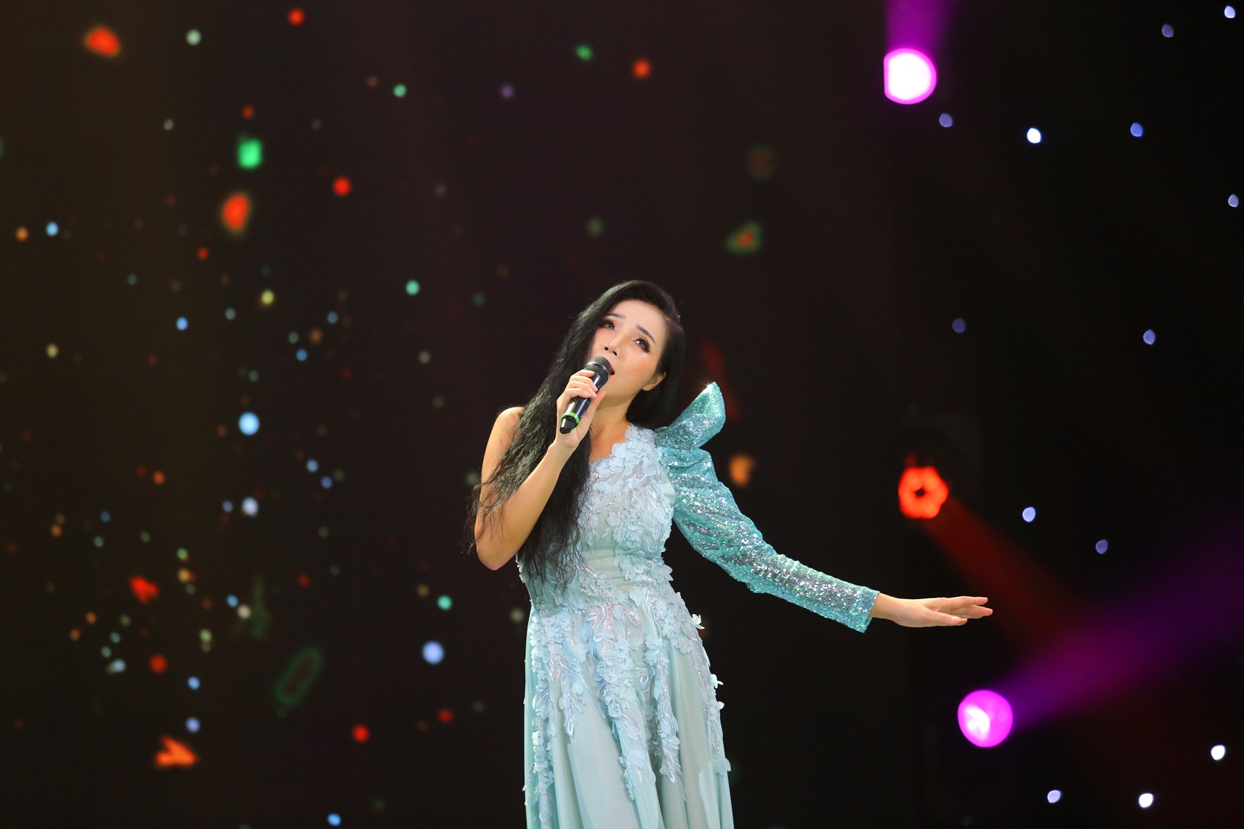 QUYNH LAN - RUNG CHUA THAY LA (14)
