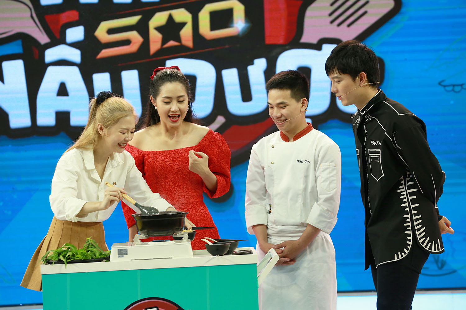 LIZ KIM CUONG - BI MAX - TUONG VY (2)