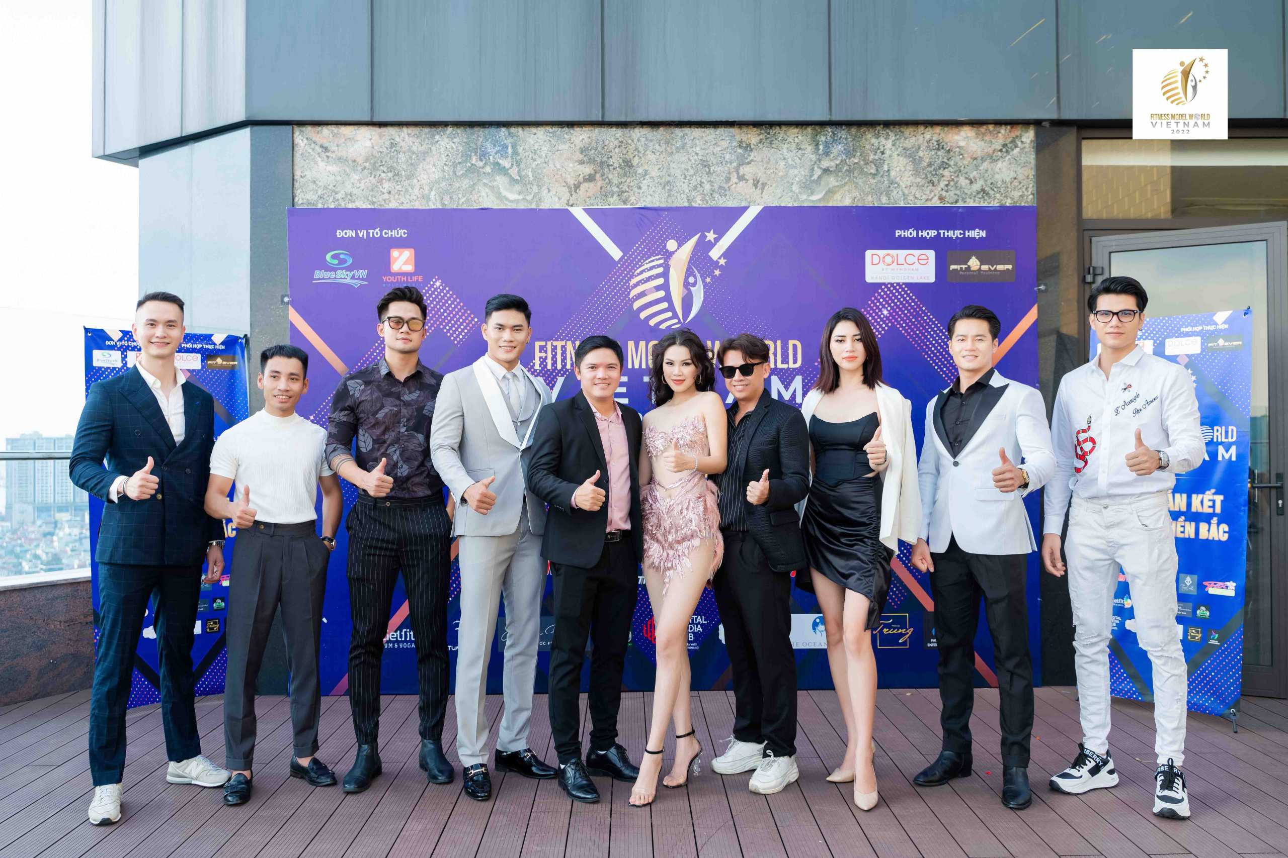 1 Hoa hau Yen Trang va BTC