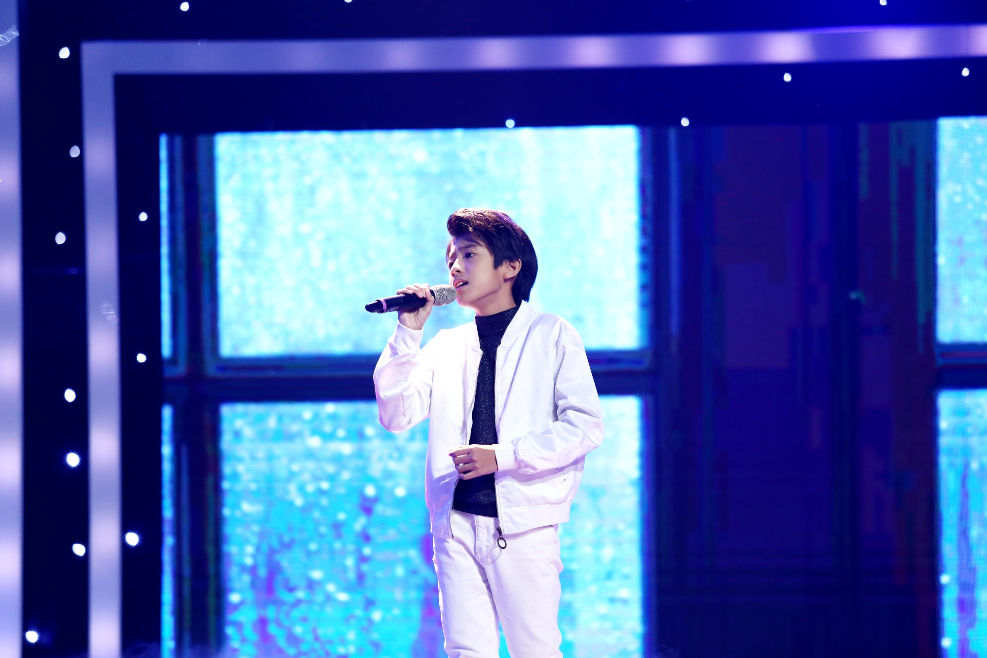 BE KHANG NGUYEN, VU PHUONG (8)