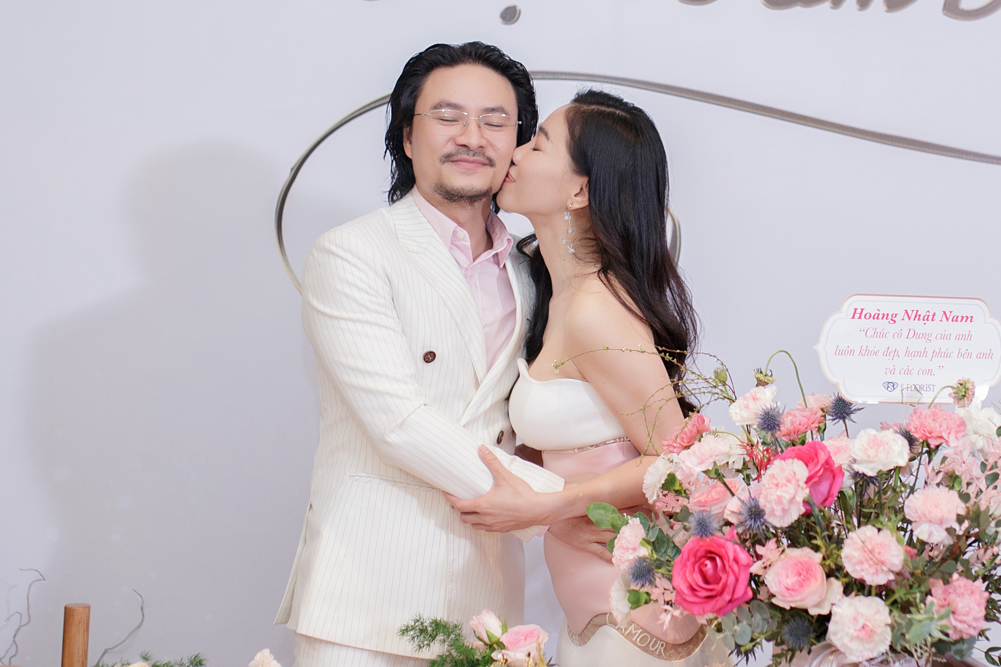 PHẠM KIM DUNG VÀ ĐẠO DIỄN HOÀNG NHẬT NAM