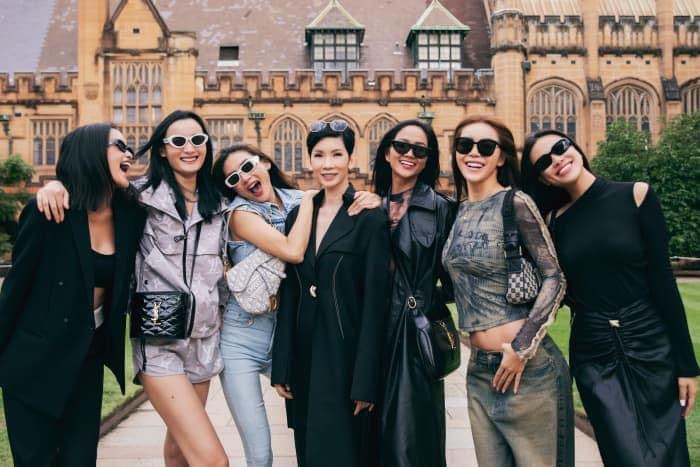 _HH HHen Nie va cac nguoi mau trinh dien